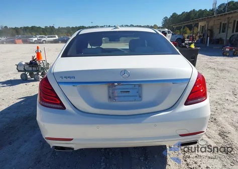 2015 Mercedes-Benz S 550 z USA, uszkodzony, nr VIN WDDUG8CB5FA130213